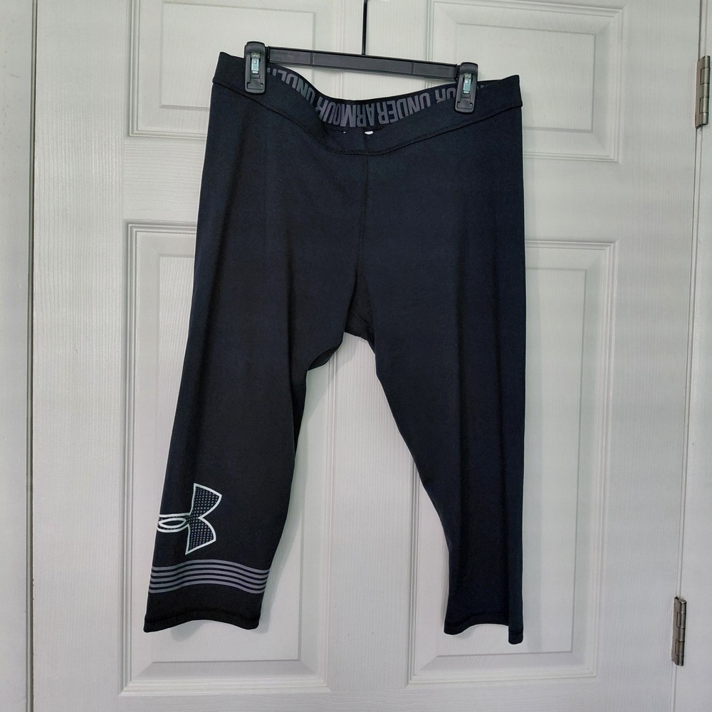 Under Armour Women XL Black Fitted Cropped Leggings Logo Graphic 1307817